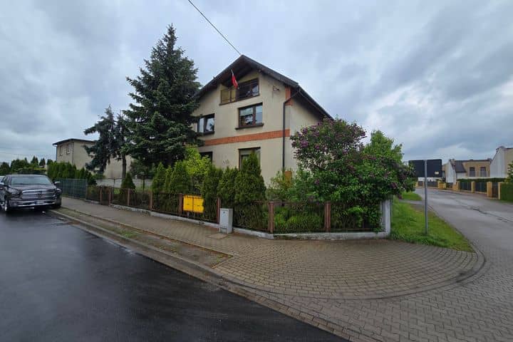 Dwurodzinny dom na sprzedaż