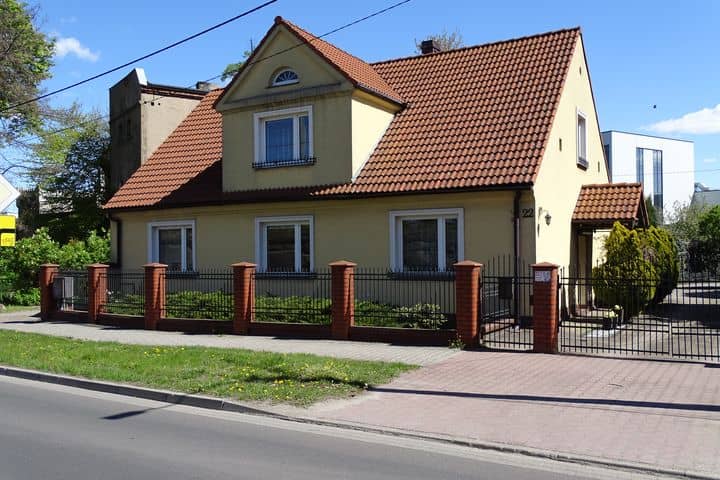 Budynek mieszkalny na sprzedaż