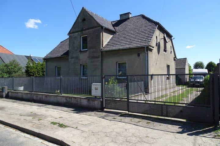 Budynek mieszkalny na sprzedaż
