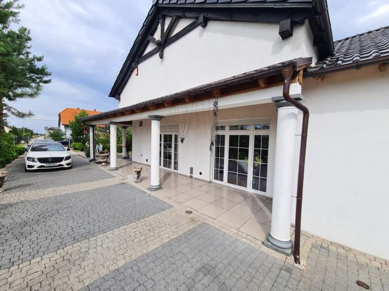 Budynek mieszkalny na sprzedaż