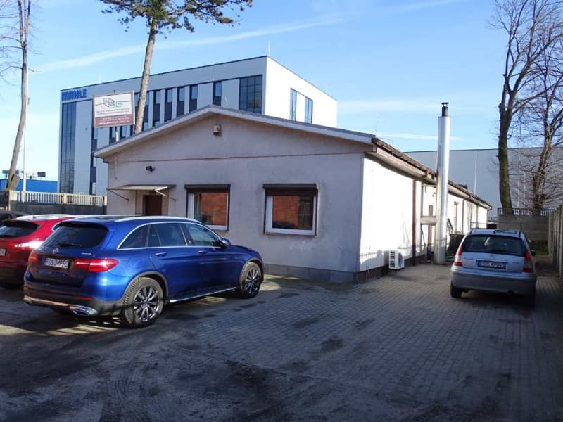 Nieruchomość komercyjna na sprzedaż