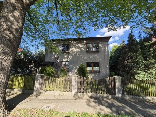 Budynek mieszkalny na sprzedaż