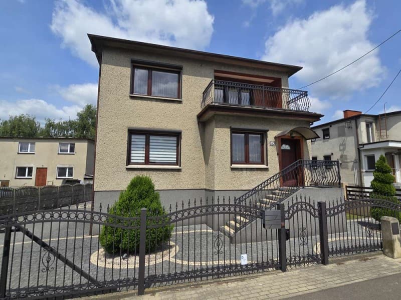 Budynek mieszkalny na sprzedaż