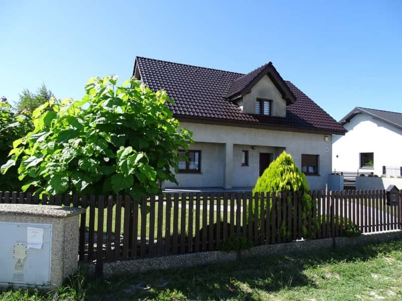 Budynek mieszkalny na sprzedaż