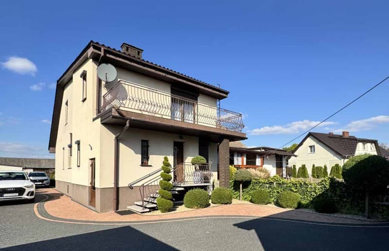 Dom w zabudowie bliźniaczej na sprzedaż