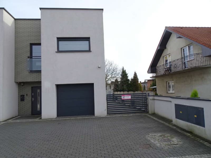 Dom w zabudowie szeregowej na sprzedaż