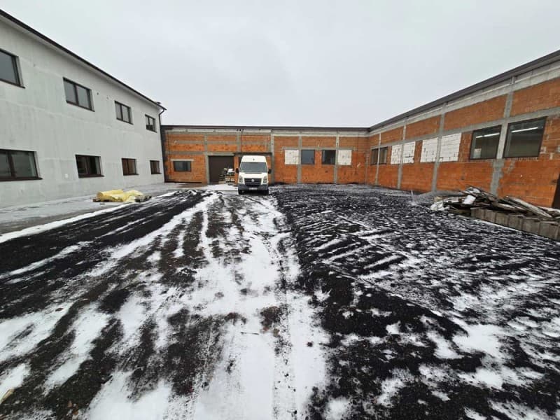 Hala produkcyjna z zapleczem biurowym do wynajęcia