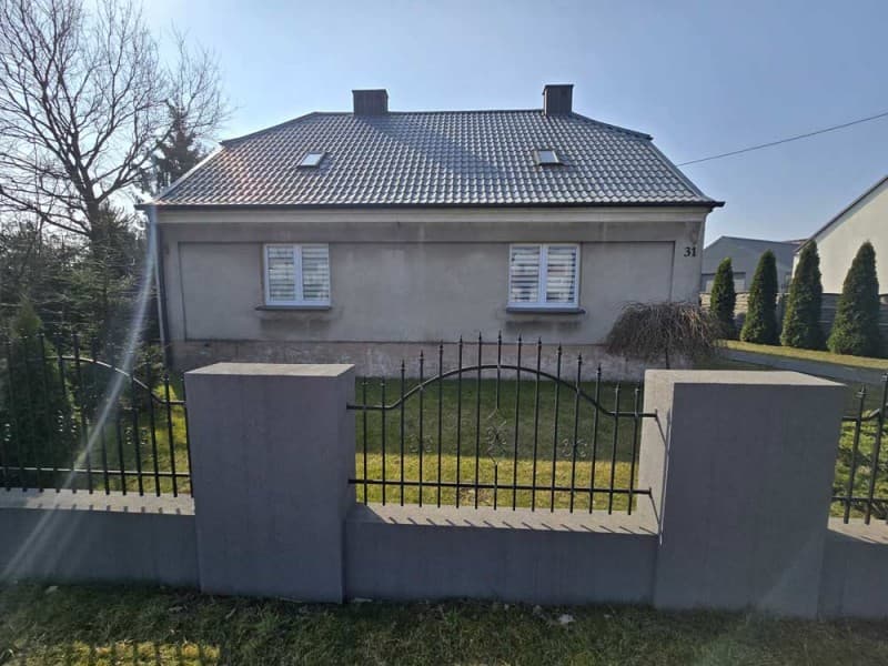 Budynek mieszkalny na sprzedaż