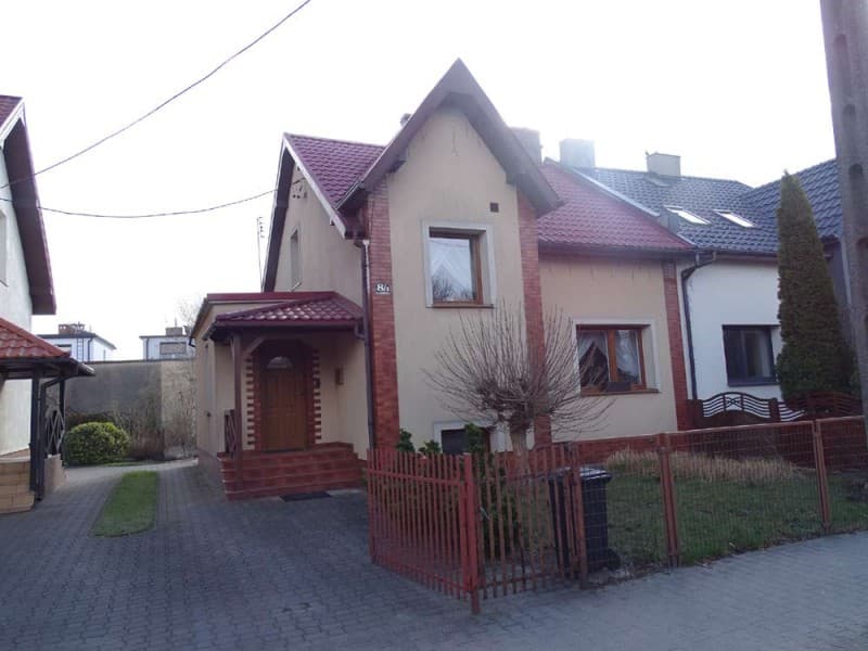 Dom w zabudowie bliźniaczej na sprzedaż