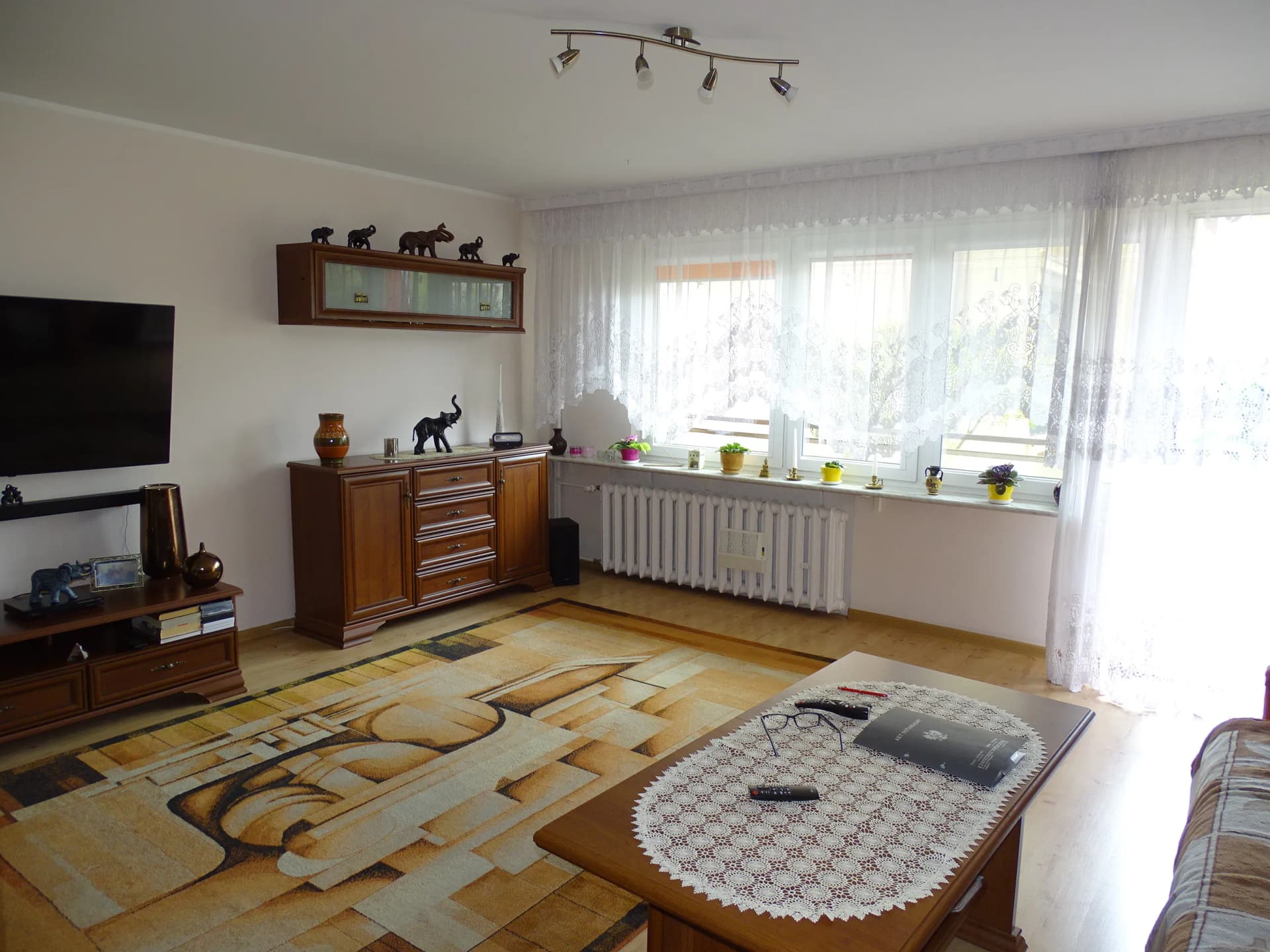 Mieszkanie z garażem na sprzedaż