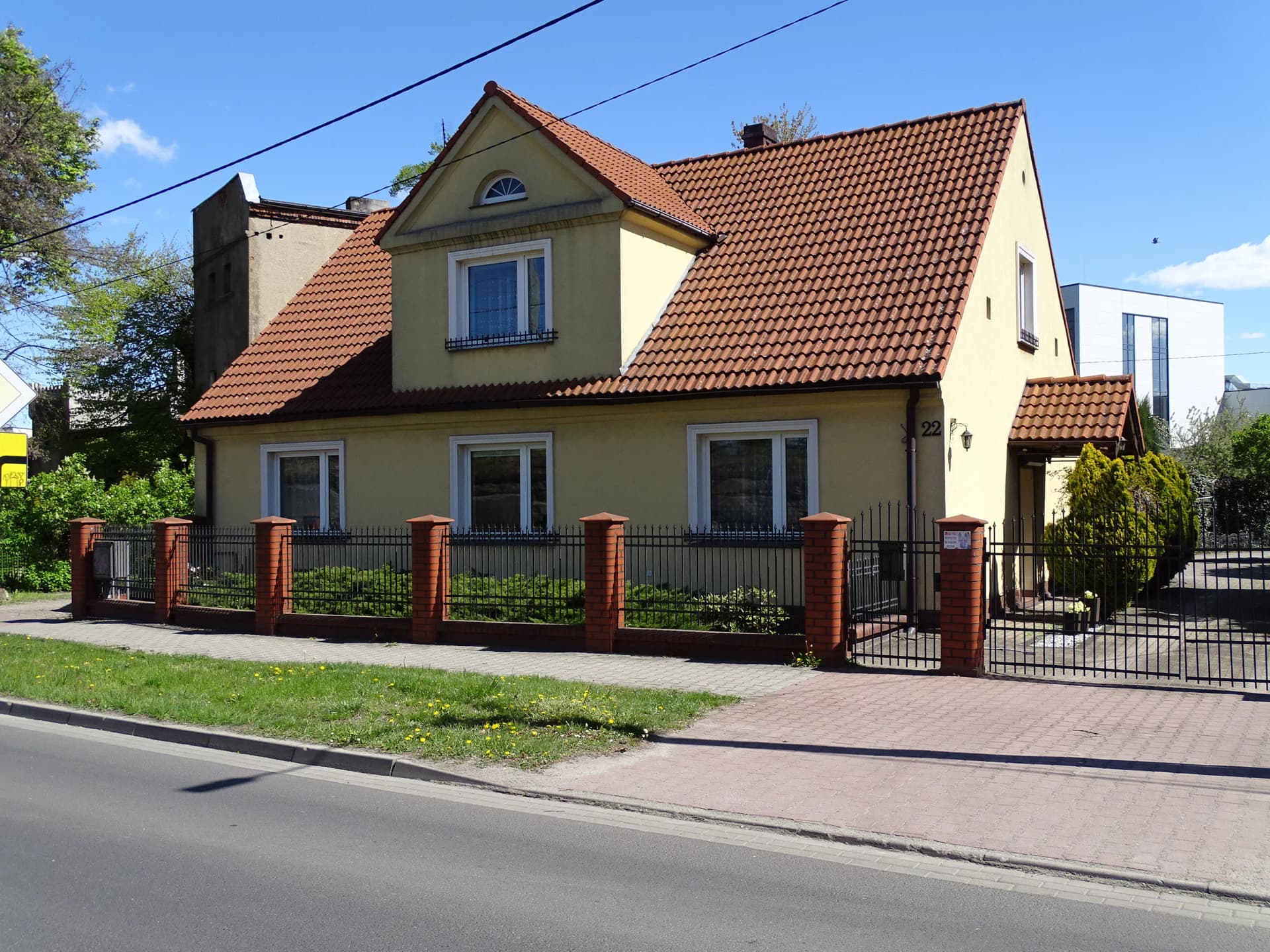 Budynek mieszkalny na sprzedaż