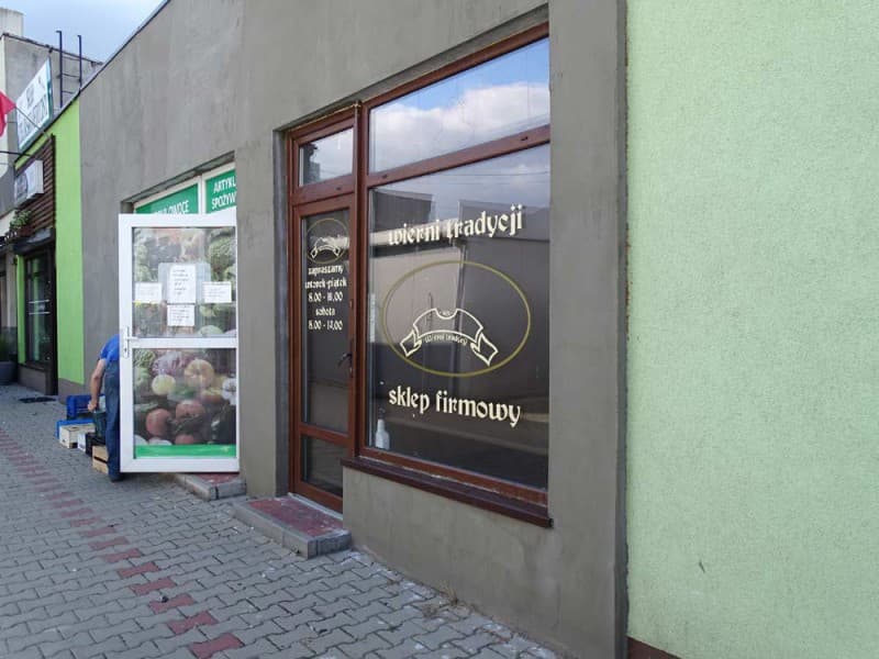 Lokal handlowo - usługowy na sprzedaż
