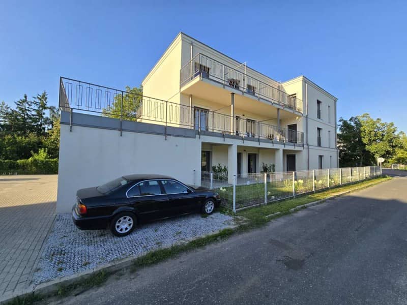 Apartamentowiec na sprzedaż