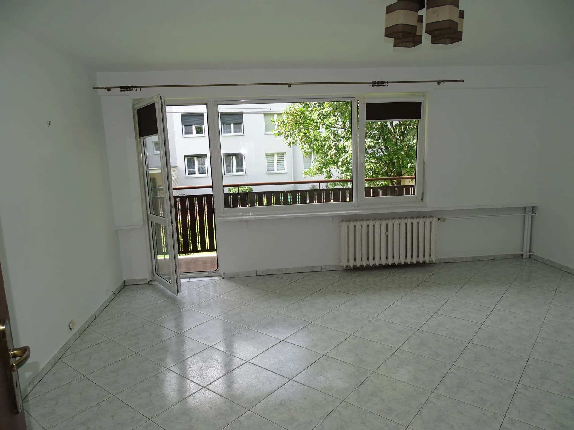 Mieszkanie do wynajęcia, 3 pokoje, parter z balkonem
